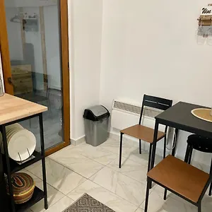 Vis-a-vis - Gara De Nord Apartament