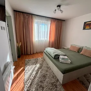 One Ptm 2 Apartament