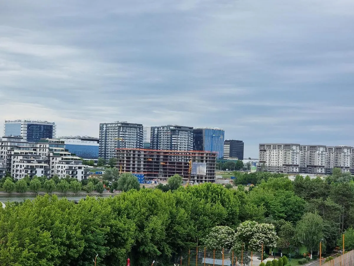 Business And Family Luxury Apartments In Floreasca Residence On Bucureşti