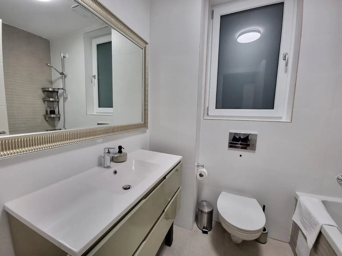 Business And Family Luxury Apartments In Floreasca Residence On Bucureşti 0*,