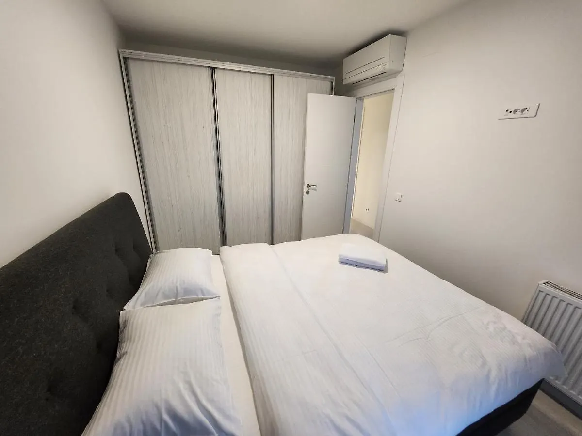 Business And Family Luxury Apartments In Floreasca Residence On Bucureşti 0*,  România